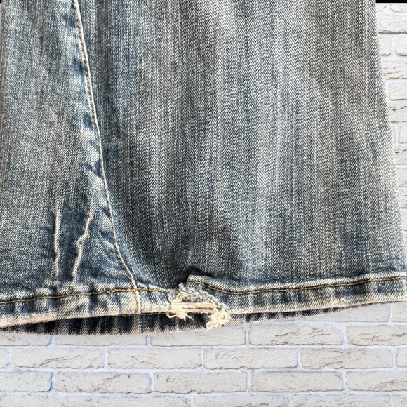 Vigoss The Atlanta Flare Distressed Jeans - Size 7 - Picture 4 of 9